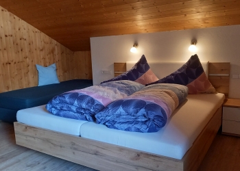 schlafzimmer zwei ferienwohnung pitztal